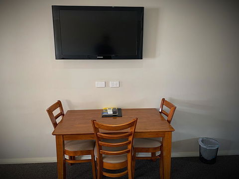 Moonta Bay Motel - Travel Search 10