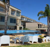The Bluff Resort Apartments - Travel Search