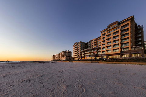 Apartments @ 16 Holdfast - Travel Search 6