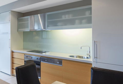 Apartments @ 16 Holdfast - Travel Search 12