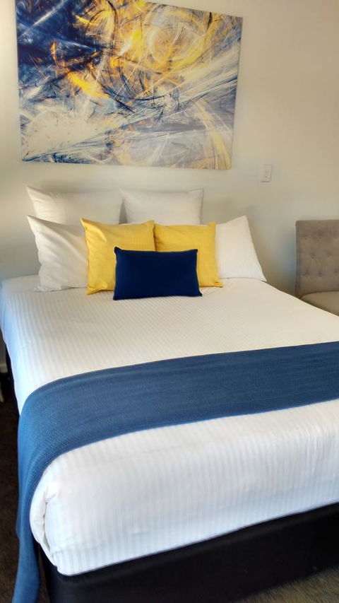 The Avenue Inn - Travel Search 9