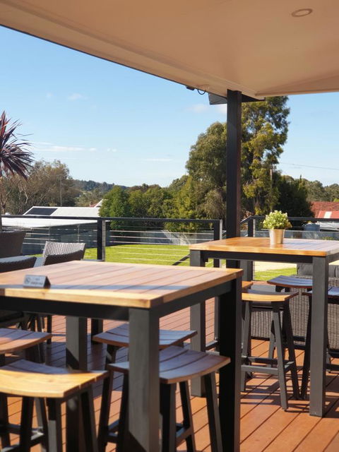 The Avenue Inn - Travel Search 1