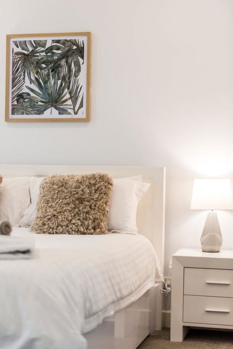 Beachside Luxury & Comfort, Ocean Views In Glenelg - Tourism Guide 13