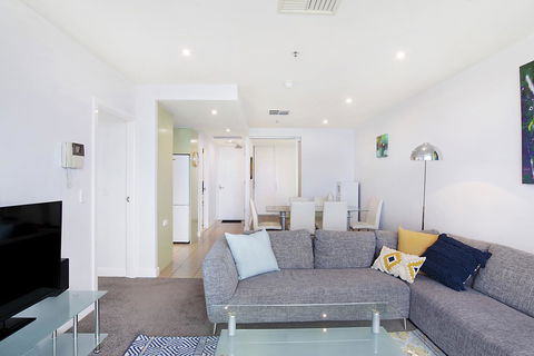 Beachside Luxury & Comfort, Ocean Views In Glenelg - Tourism Guide 10