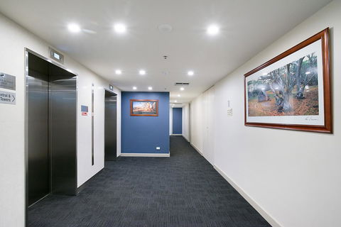 Beachside Luxury & Comfort, Ocean Views In Glenelg - Tourism Guide 31