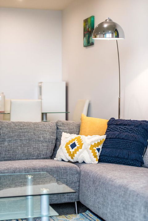 Beachside Luxury & Comfort, Ocean Views In Glenelg - Tourism Guide 9
