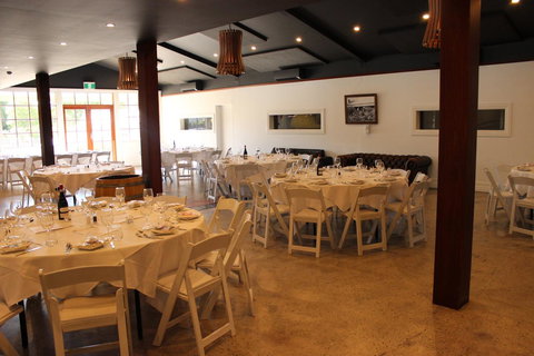 OXENBERRY FARM - Travel Agents 11