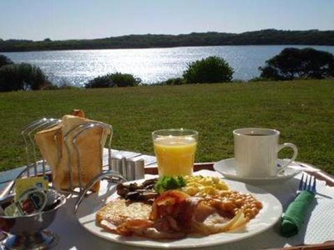 Lakeview Motel And Apartments - Cruises Travel 25