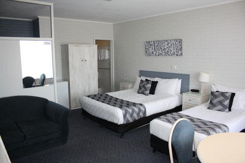 Lakeview Motel And Apartments - Cruises Travel 13