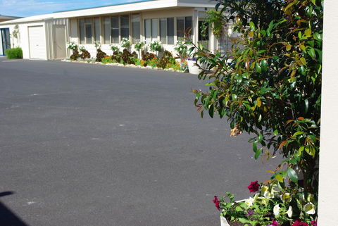 Lakeview Motel And Apartments - Cruises Travel 27