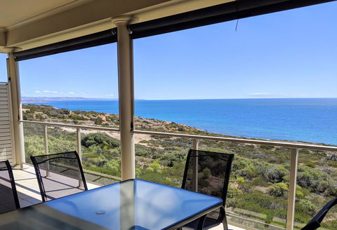 Ochre Point Beach House On Moana Seafront - Travel Search 0