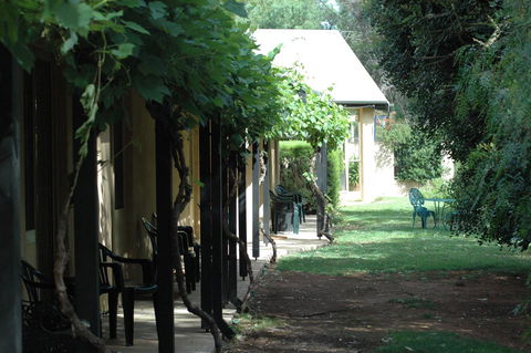 Burra Motor Inn - Travel Search 25