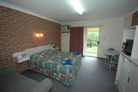 Burra Motor Inn - Travel Search 39