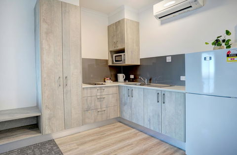 Limani Motel - Travel Search 20