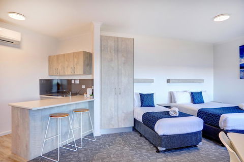 Limani Motel - Travel Search 40