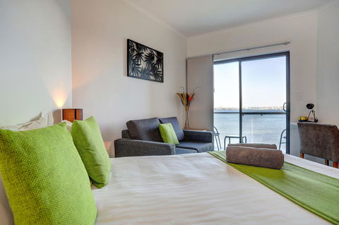 Limani Motel - Travel Search 23