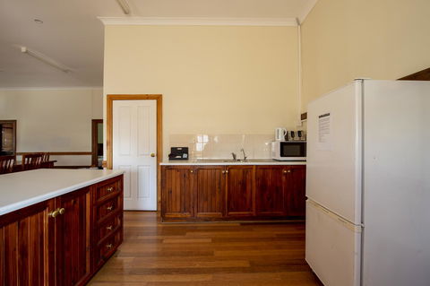 City Centre Motel Hotel - Travel Search 35