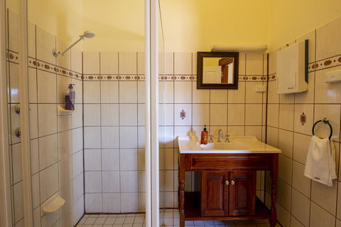 City Centre Motel Hotel - Travel Search 33