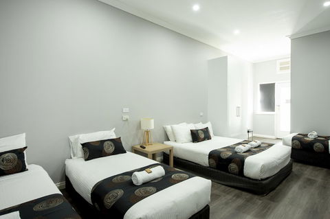 City Centre Motel Hotel - Travel Search 12