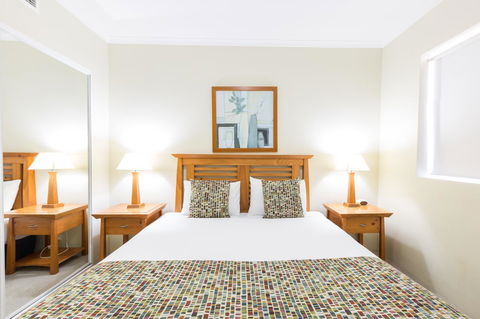 Ramada Resort By Wyndham Shoal Bay - Cruises Travel 36