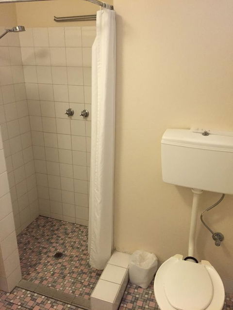 Blue Lake Motel - Travel Search 29