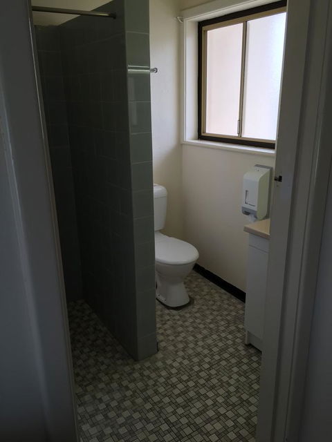 Blue Lake Motel - Travel Search 2