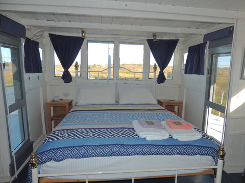 PS Federal Retreat Paddle Steamer Goolwa - Travel Search 25