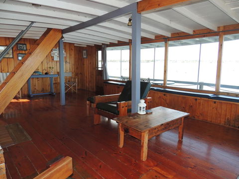 PS Federal Retreat Paddle Steamer Goolwa - Travel Search 21