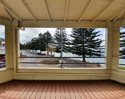Pier Hotel Port Lincoln - Travel Search 13