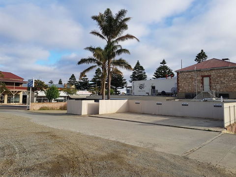 Pier Hotel Port Lincoln - Travel Search 32