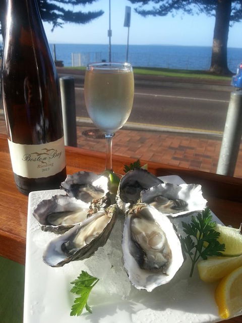 Pier Hotel Port Lincoln - Travel Search 7