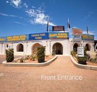 Radeka Downunder Underground Motel - Cruises Travel