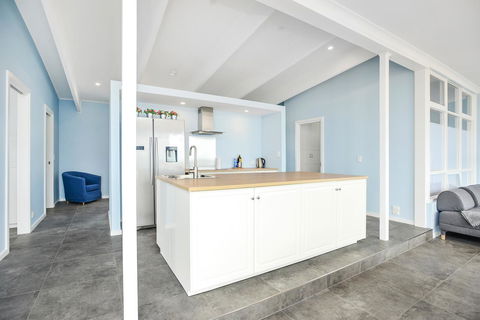 Salomon Sea Haus - Sellicks Beach - C21 SouthCoast Holidays - Travel Agents 2