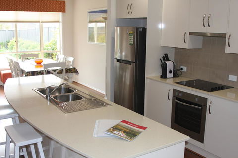 C And C Tanunda - Travel Search 8