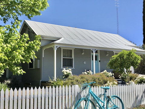 Jack\'s House B&B Clare - Travel Agents 1