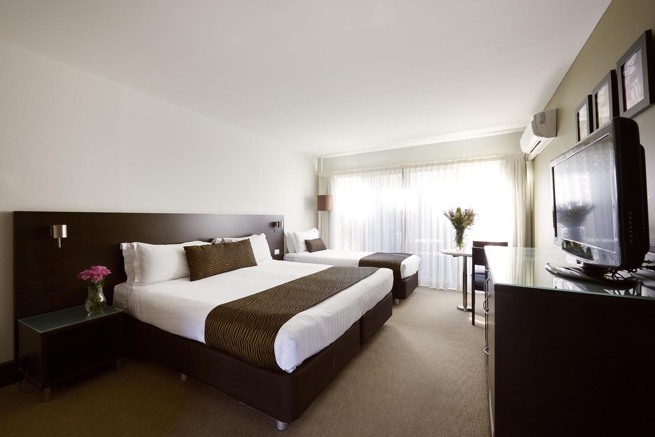 Cooks Myalls NSW Cruises Travel