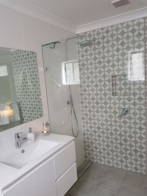Irongate Studio B&B - Travel Agents 4