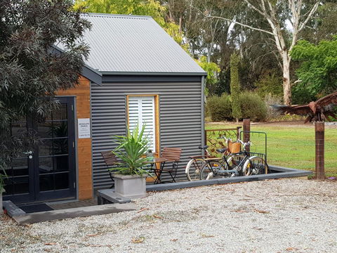 Irongate Studio B&B - Travel Agents 7