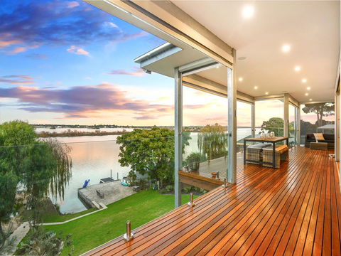Muse On The Murray - Travel Search 19
