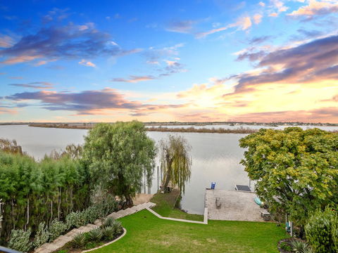 Muse On The Murray - Travel Search 14
