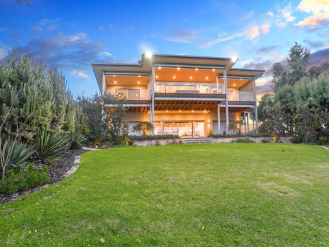 Muse On The Murray - Travel Search 6
