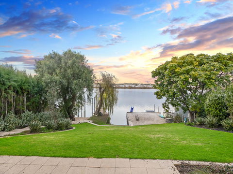 Muse On The Murray - Travel Search 12