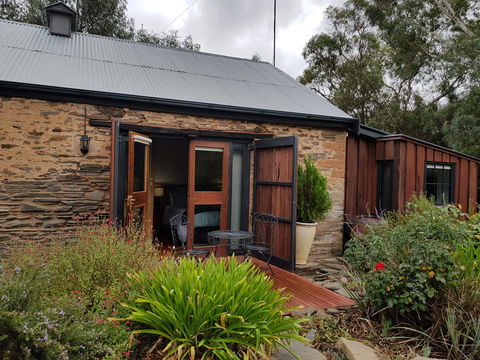 William Hunt's Retreat - Cypress Studio - Travel Agents 11
