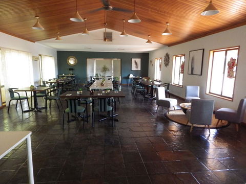 Wudinna Gawler Ranges Motel And Caravan Park - Cruises Travel 3