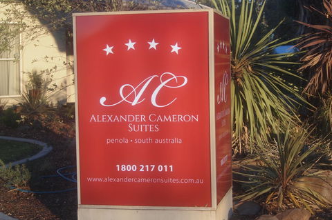 Alexander Cameron Suites - Tourism Guide 19