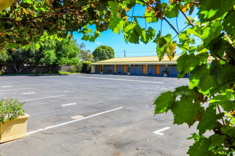 Country Roads Motor Inn Naracoorte - Travel Search 30