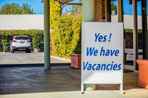 Country Roads Motor Inn Naracoorte - Travel Search 22