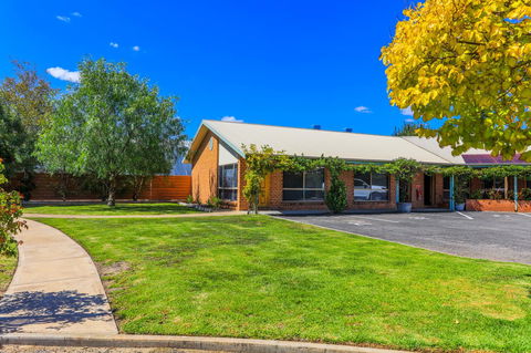 Country Roads Motor Inn Naracoorte - Travel Search 13