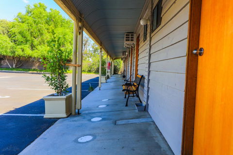 Country Roads Motor Inn Naracoorte - Travel Search 21