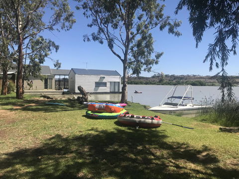 Murray Bridge Riverview Cabin - Travel Search 1
